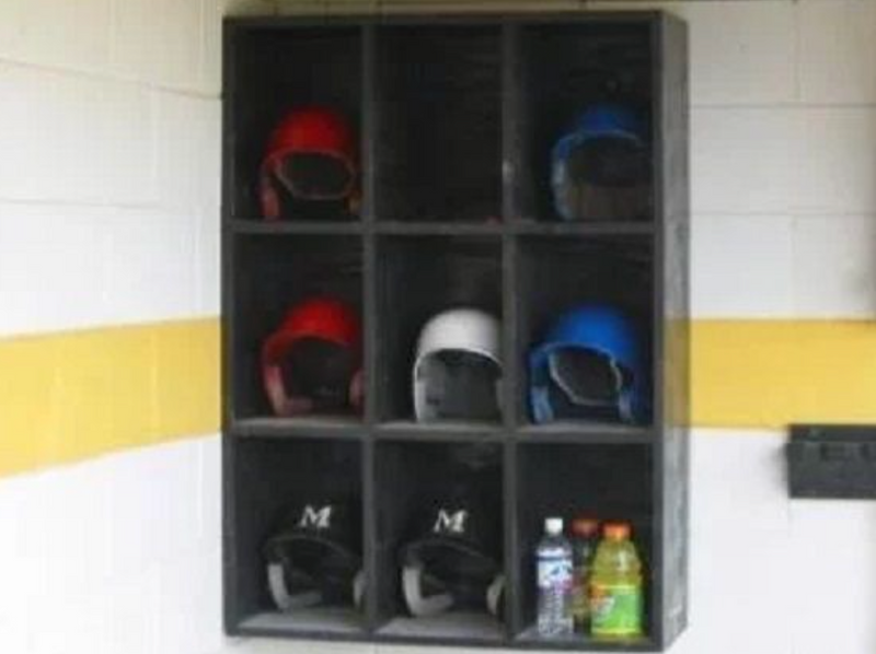 9H3 - 9 HELMET RACK (11”)